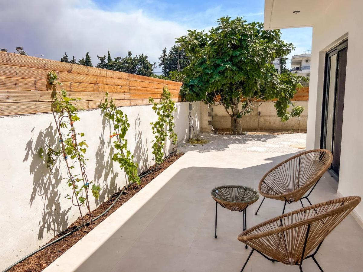 Villa Kala Loutraki - Private Pool & Sauna I Beach Exteriör bild