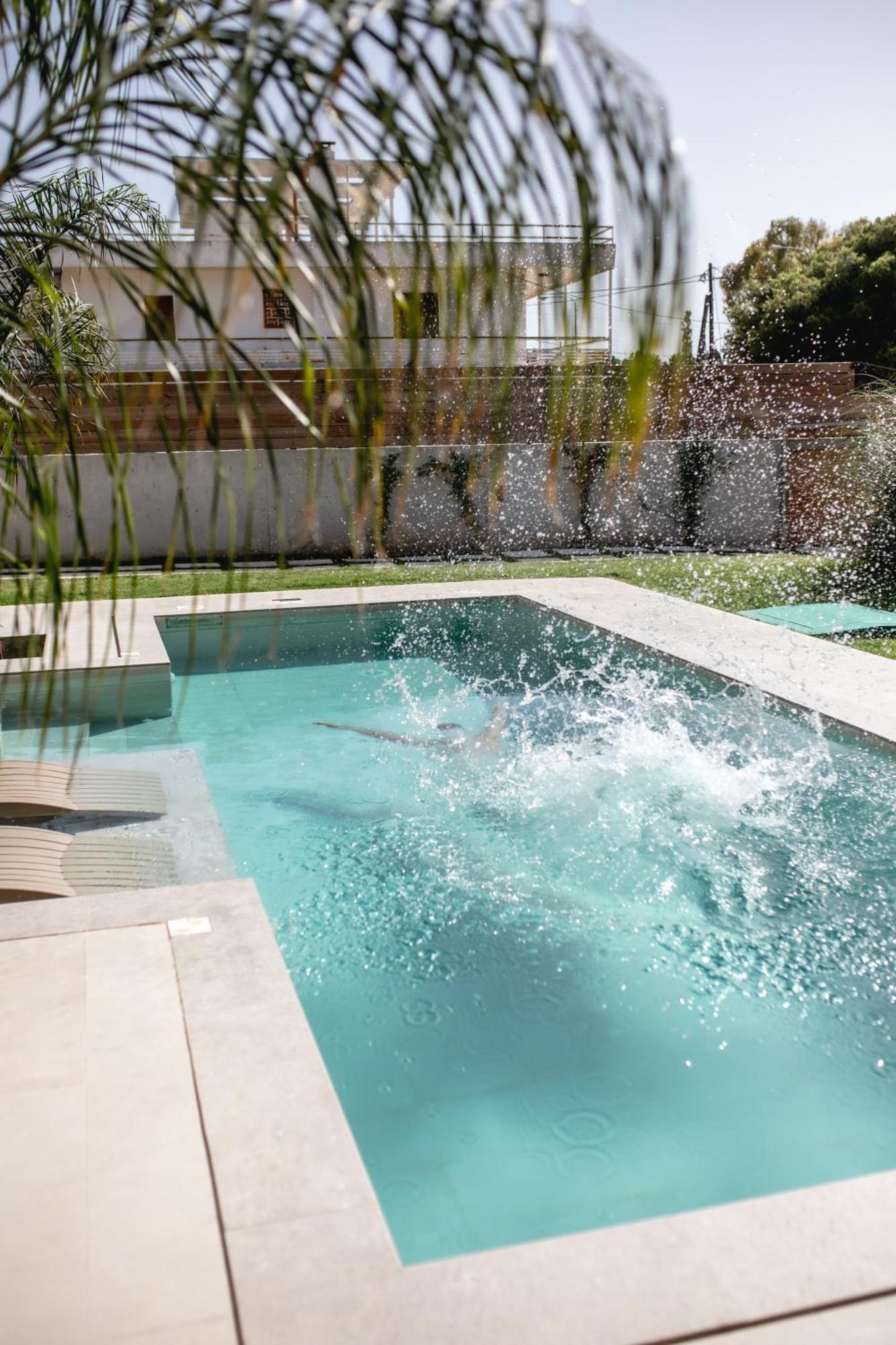 Villa Kala Loutraki - Private Pool & Sauna I Beach Exteriör bild