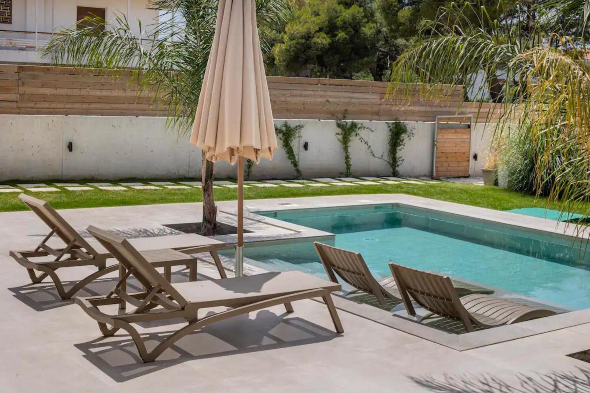 Villa Kala Loutraki - Private Pool & Sauna I Beach Exteriör bild